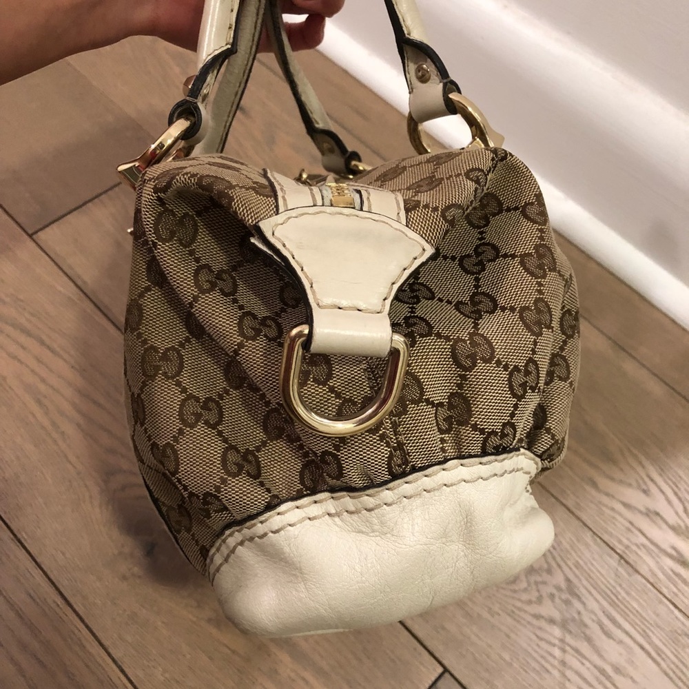 ❌SOLD❌Gucci Vintage Handbag - Picture 3 of 7